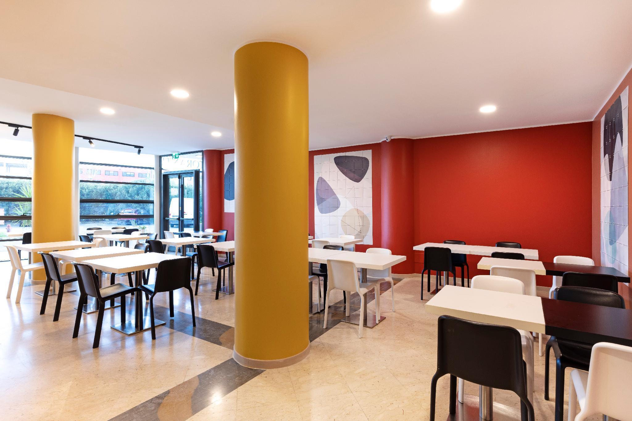B&B Hotel Pisa Airport Exteriör bild